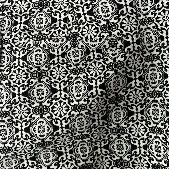 Chicos Women’s Juliet Tile Print Secret Stretch Straight Leg Pants - Picture 2 of 7